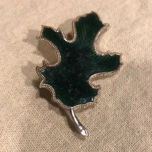 Leaf Pin